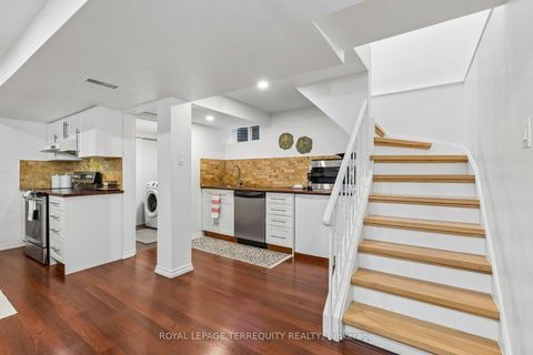 Photo 23 at 2 Richbourne Court, Sullivan, Toronto