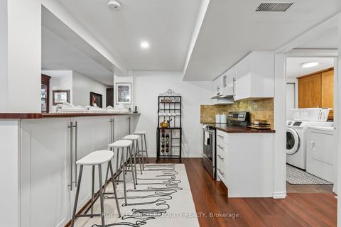 Photo 25 at 2 Richbourne Court, Sullivan, Toronto