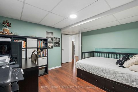 Photo 27 at 2 Richbourne Court, Sullivan, Toronto