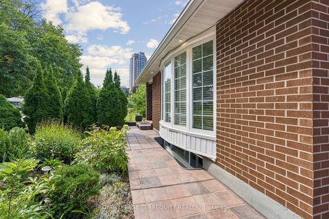 Photo 33 at 2 Richbourne Court, Sullivan, Toronto