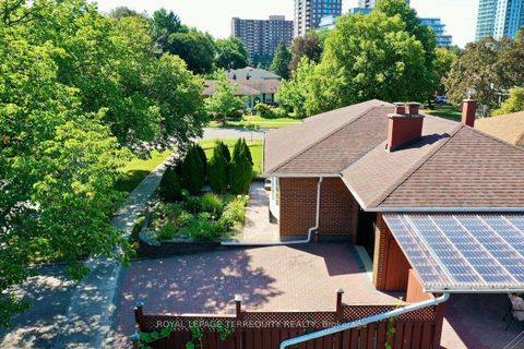 Photo 40 at 2 Richbourne Court, Sullivan, Toronto