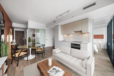Photo 6 at 4102 - 161 Roehampton Avenue W, Mount Pleasant West, Toronto