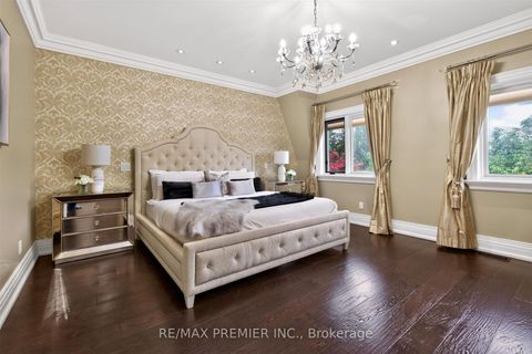Photo 12 at 243 Rumble Avenue, Mill Pond, Richmond Hill
