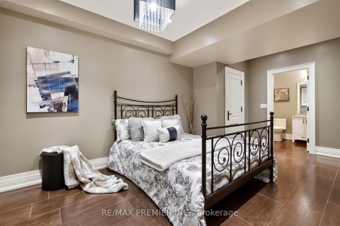 Photo 22 at 243 Rumble Avenue, Mill Pond, Richmond Hill
