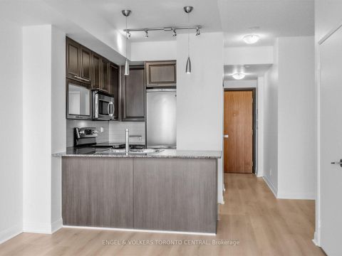 Photo 11 at 1101 - 500 Sherbourne Street, North St. James Town, Toronto