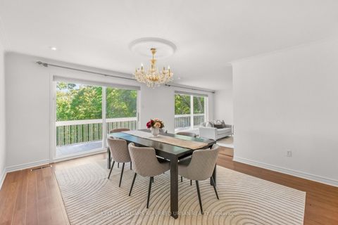 Photo 10 at 23 Brockington Crescent, Bathurst Manor, Toronto