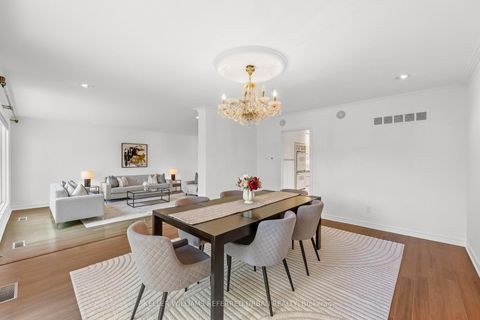 Photo 11 at 23 Brockington Crescent, Bathurst Manor, Toronto