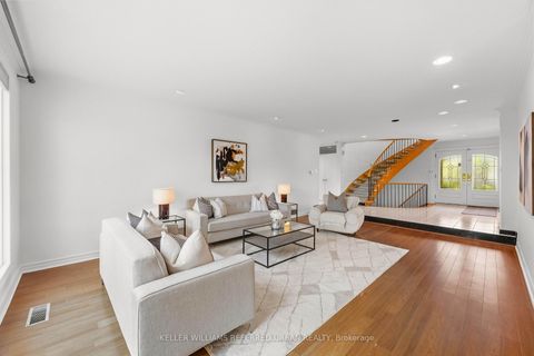 Photo 12 at 23 Brockington Crescent, Bathurst Manor, Toronto