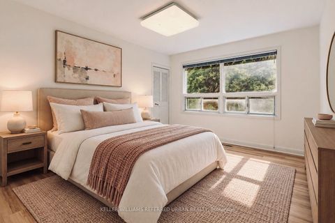 Photo 33 at 23 Brockington Crescent, Bathurst Manor, Toronto