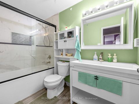 Photo 18 at 504 - 4060 Lawrence Avenue E, West Hill, Toronto