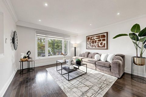 Photo 8 at 6 Fulwell Crescent, York University Heights, Toronto