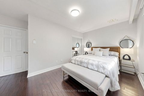 Photo 23 at 6 Fulwell Crescent, York University Heights, Toronto