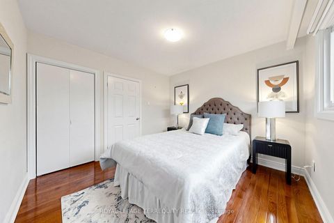 Photo 27 at 6 Fulwell Crescent, York University Heights, Toronto
