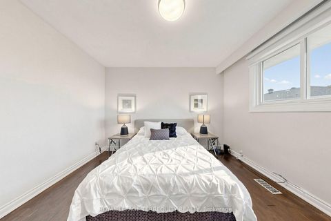 Photo 30 at 6 Fulwell Crescent, York University Heights, Toronto