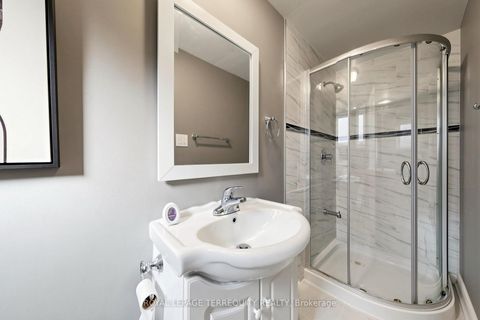 Photo 31 at 6 Fulwell Crescent, York University Heights, Toronto