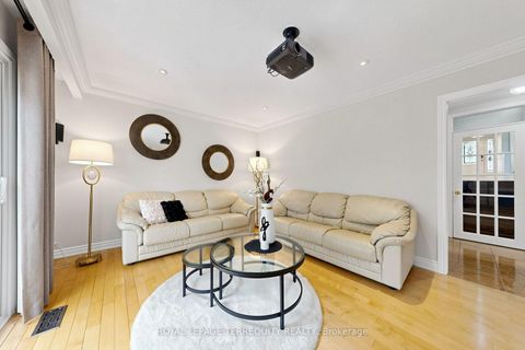 Photo 33 at 6 Fulwell Crescent, York University Heights, Toronto