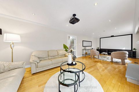 Photo 34 at 6 Fulwell Crescent, York University Heights, Toronto