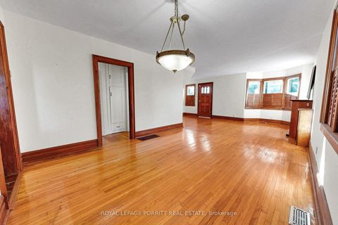 Photo 5 at 51 Arcadian Circle, Long Branch, Toronto