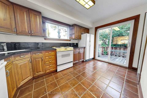 Photo 7 at 51 Arcadian Circle, Long Branch, Toronto