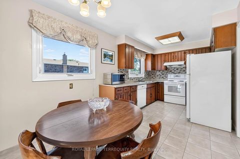 Photo 10 at 851 Huntingwood Drive, Sullivan, Toronto