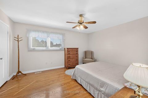 Photo 19 at 851 Huntingwood Drive, Sullivan, Toronto