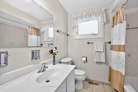 Photo 27 at 851 Huntingwood Drive, Sullivan, Toronto