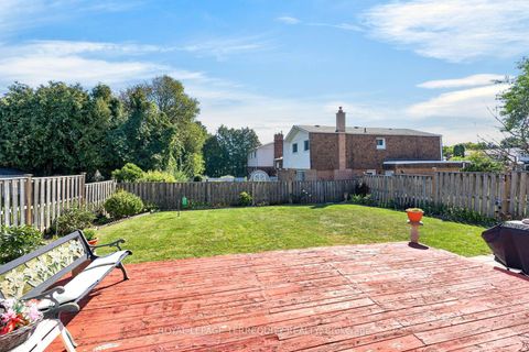 Photo 33 at 851 Huntingwood Drive, Sullivan, Toronto