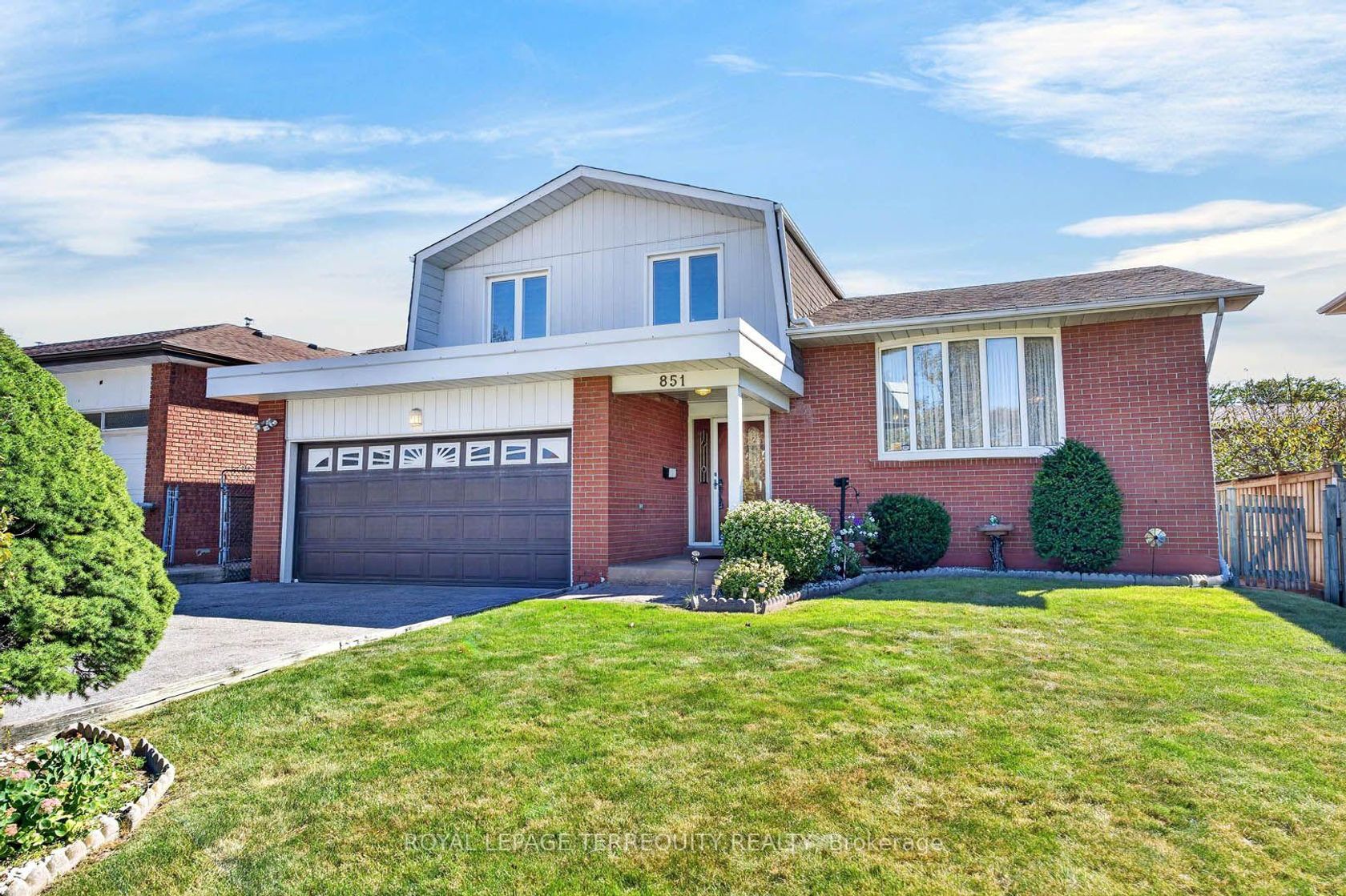 851 Huntingwood Drive, Sullivan, Toronto 