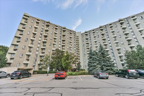 Photo 3 at E1 - 284 Mill Road, Markland Wood, Toronto