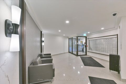 Photo 7 at E1 - 284 Mill Road, Markland Wood, Toronto