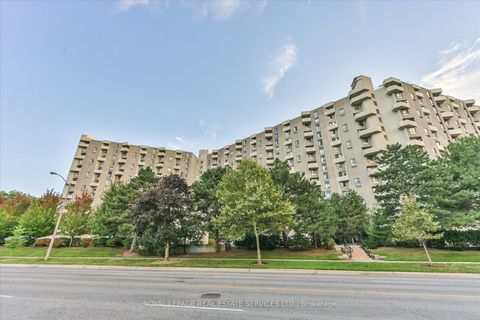 Photo 38 at E1 - 284 Mill Road, Markland Wood, Toronto