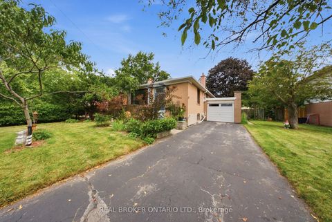 Photo 1 at 88 Cavehill Crescent, Maryvale, Toronto