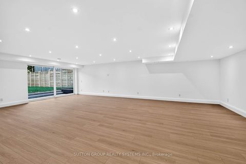 Photo 38 at 272 Renforth Drive, Markland Wood, Toronto