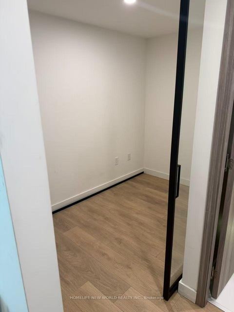 Photo 3 at 502 - 1 Concord Cityplace Way, Waterfront Communities C1, Toronto