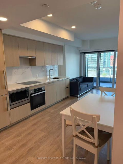 Photo 9 at 502 - 1 Concord Cityplace Way, Waterfront Communities C1, Toronto