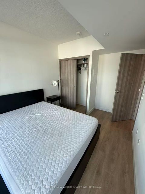 Photo 10 at 502 - 1 Concord Cityplace Way, Waterfront Communities C1, Toronto