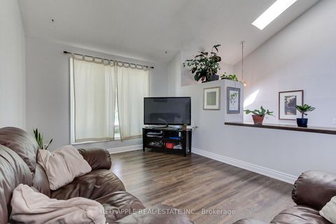 Photo 7 at 2277 Scythes Street, Stroud, Innisfil