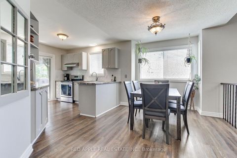 Photo 9 at 2277 Scythes Street, Stroud, Innisfil