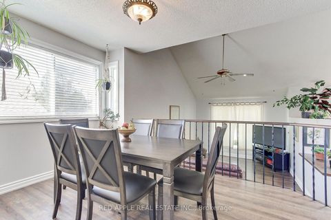 Photo 10 at 2277 Scythes Street, Stroud, Innisfil