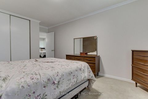 Photo 17 at 2277 Scythes Street, Stroud, Innisfil
