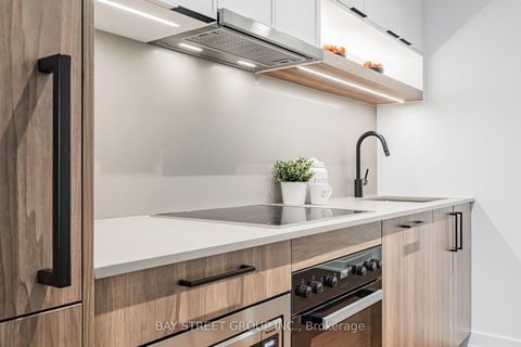 Photo 8 at 639 - 91 Montclair Avenue, Forest Hill South, Toronto