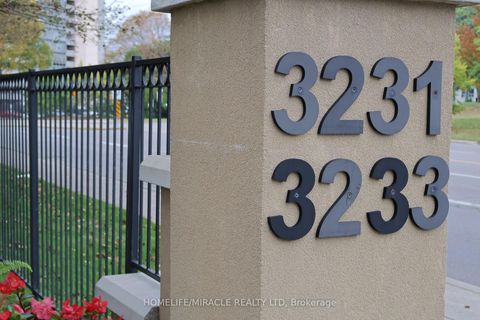 Photo 3 at 802 - 3233 Eglinton Avenue E, Scarborough Village, Toronto