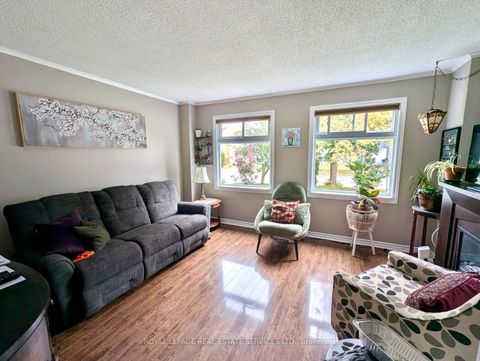 Photo 5 at 114 Elizabeth Street, Ardagh, Barrie