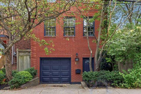 Photo 1 at 60 Poulett Street, Moss Park, Toronto