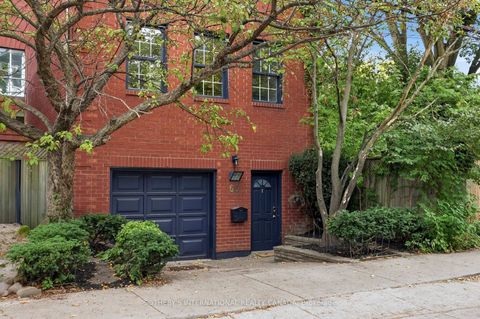 Photo 2 at 60 Poulett Street, Moss Park, Toronto