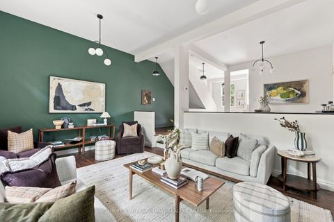 Photo 7 at 60 Poulett Street, Moss Park, Toronto
