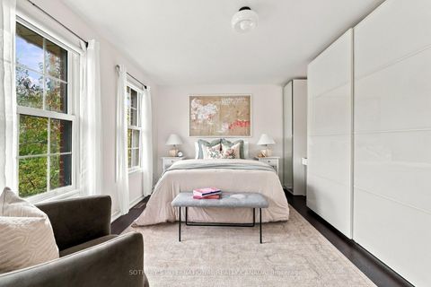 Photo 19 at 60 Poulett Street, Moss Park, Toronto