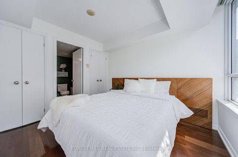 Photo 16 at 917 - 111 Elizabeth Street, Bay Street Corridor, Toronto