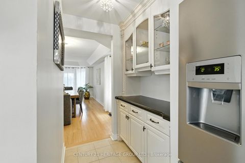 Photo 14 at 106 Laurendale Avenue, Keswick South, Georgina