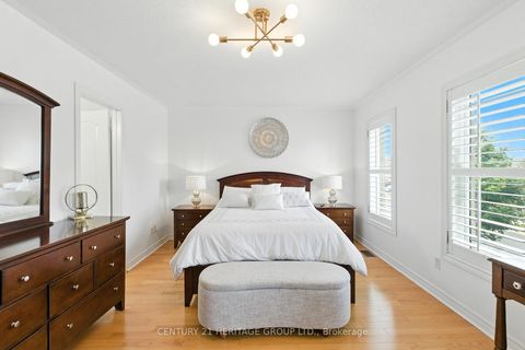 Photo 19 at 106 Laurendale Avenue, Keswick South, Georgina